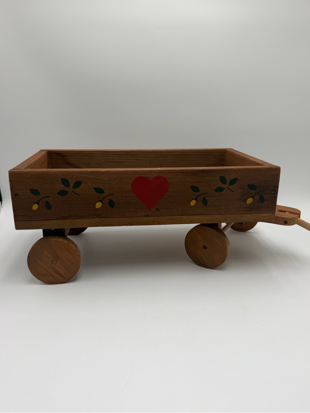 Vintage Wooden Pull Wagon Folk Art Heart Primitive Country Farmhouse Decor